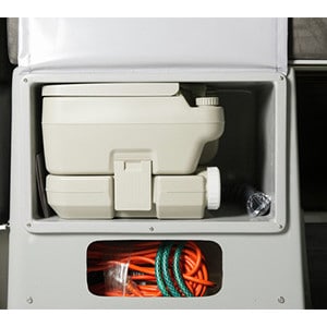 Jucy Condo Campervan – 4 Berth – cassette toilet