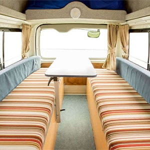 hippie-hitop-campervan-2-berth-interior