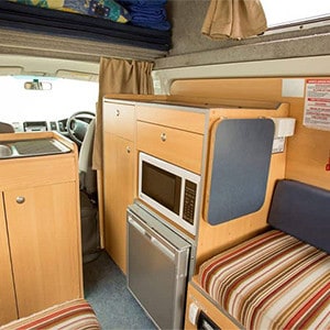 hippie-hitop-campervan-2-berth-interior1