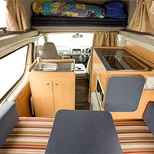 hippie-hitop-campervan-2-berth-interior2