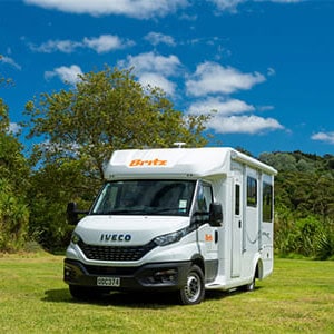 Britz Discovery Motorhome – 4 Berth-exterior