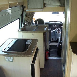 Discover NZ Deluxe ST Campervan – 2 Berth – kitchen