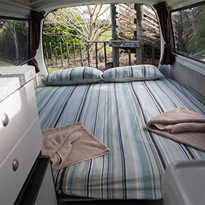 Happy 2 Deluxe Campervan-2 Berth-bed