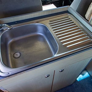 Happy Kuga Hightop – 3 Berth-sink