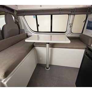 Jucy Chaser Campervan – 4 Berth – dinette