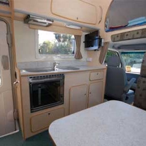 Kiwi Autohomes Riviera Motorhome – 6 Berth – sink