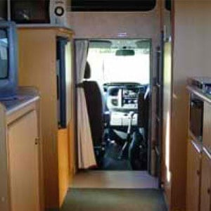 Freedom Path Explorer – 5 Berth – living