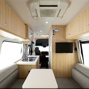 starrv-aquila-motorhome-2-berth-interior2