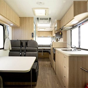 starrv-hercules-motorhome-6-berth-interior