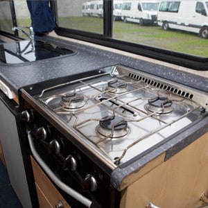 Kiwi Campervan – 4 Berth – stove