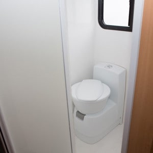 Kiwi Deluxe – 7 Berth – toilet