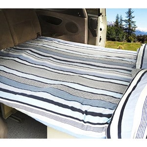 Lucky Rodeo Campervan – 2 Berth – bed with beddings