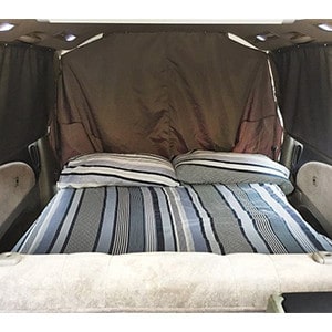 Lucky Rodeo Campervan – 2 Berth – bed