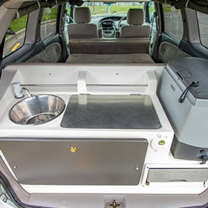 Lucky Rodeo Campervan – 2 Berth-sink