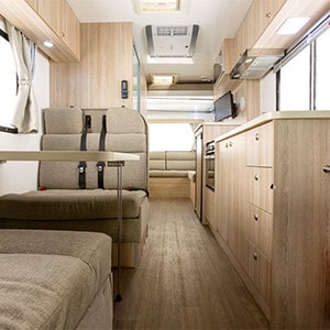 starrv-pandora-motorhome-4-berth-interior1