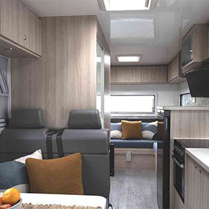 starrv-polaris-4-berth-motorhome-interior