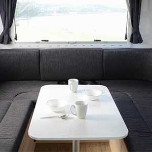 Pacific Horizon Fosu Motorhome- 4 Berth – dinette