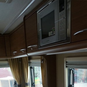 Kiwi Cheviot Motorhome – 4 Berth – oven