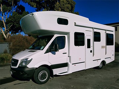 RRR Explorer Motorhome – 4-6 Berth