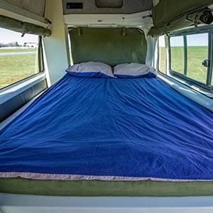 Happy Jackpot Campervan – 3 Berth-bed (1)