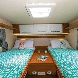 Kiwi Ranger Motorhome – 4 Berth – beds