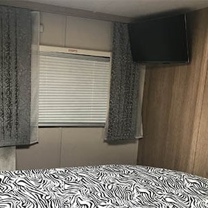 DNZ Deluxe – 4 Berth – bed