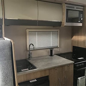 DNZ Deluxe – 4 Berth – sink