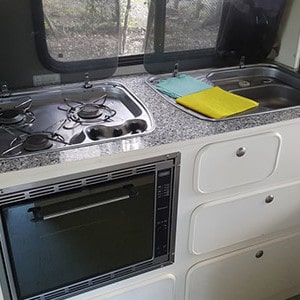 SAS Canter Motorhome – 6 Berth – stove