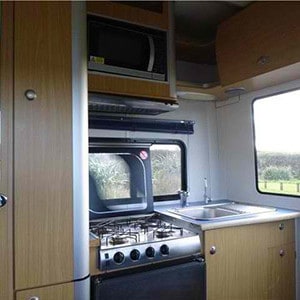 SAS Fiat Motorhome – 6 Berth – kitchen