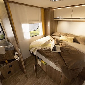 mcrent-family-standard-motorhome-4-berth-bed