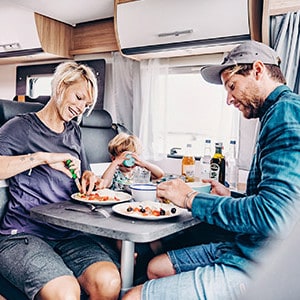 mcrent-family-standard-motorhome-4-berth-interior