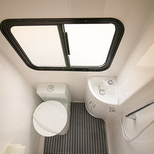 BC ST Familia 5 – 5 Berth-shower-toilet