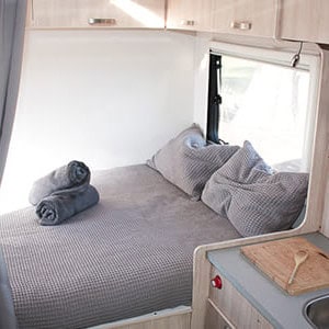 EC Motorhome – 4 Berth-interior (4)