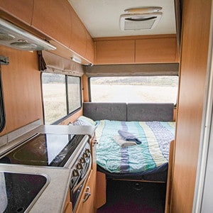 bc-familia-motorhome-6-berth-bed2