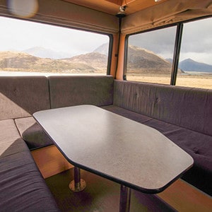 bc-familia-motorhome-6-berth-interior-dinette