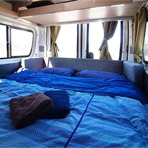 ec-motorhome-3-berth-bed