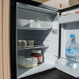 ec-motorhome-3-berth-fridge