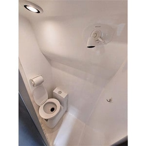 ec-motorhome-3-berth-toilet-shower