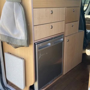 Happy Hi 4 Campervan – 4 Berth Interior 3