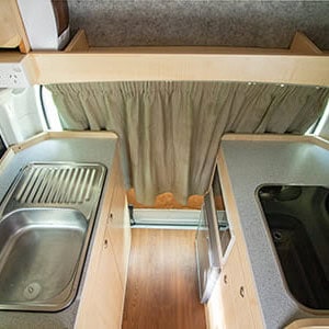 Happy Hi 4 Campervan – 4 Berth-interior (5)