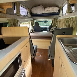 Happy Hi 4 Campervan – 4 Berth-interior (6)