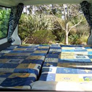 BZ Sleepervan – 2 Berth – bed