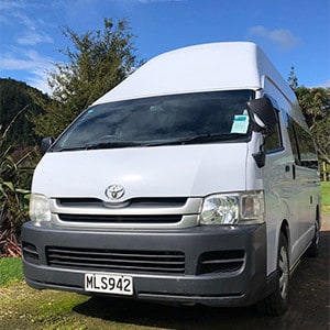 BZ Toyota Hiace Deluxe Campervan – 2+1 Berth-exterior-photo (3)