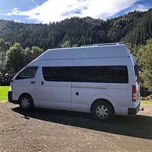 BZ Toyota Hiace Deluxe Campervan – 2+1 Berth-exterior-photo (4)