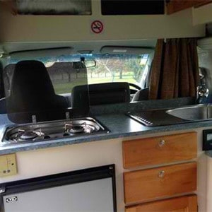 BZ Toyota Hiace HiTop Campervan – 3 Berth – kitchen