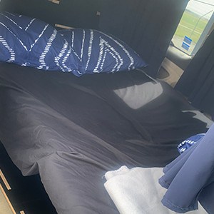 er-low-top-campervan-2-berth-bed