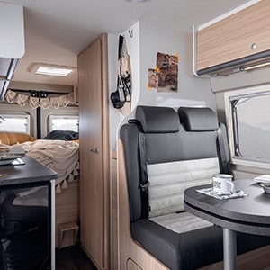 mcrent-urban-plus-campervan-3-berth-dinette