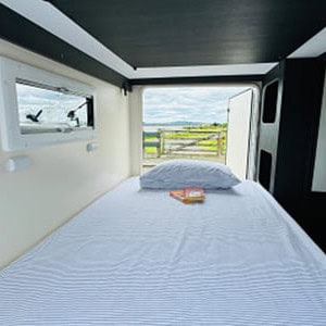 Britz Navigator Motorhome – 5 Berth-Bunk beds_Interior11