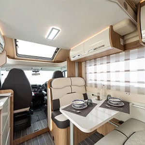 Britz Navigator Motorhome – 5 Berth-U-Shape_Interior01