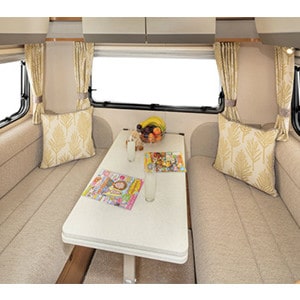 KWNSB Motorhome – 6 Berth – rear lounge